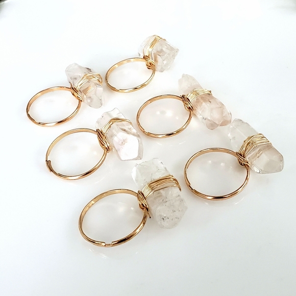 LAST ONE! Natural quartz crystal point ring - Picture 5 of 5